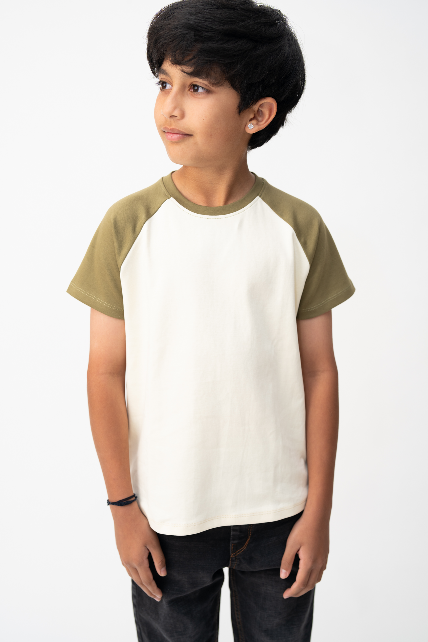 Boys Sporty Raglan Tee – Cream/Olive